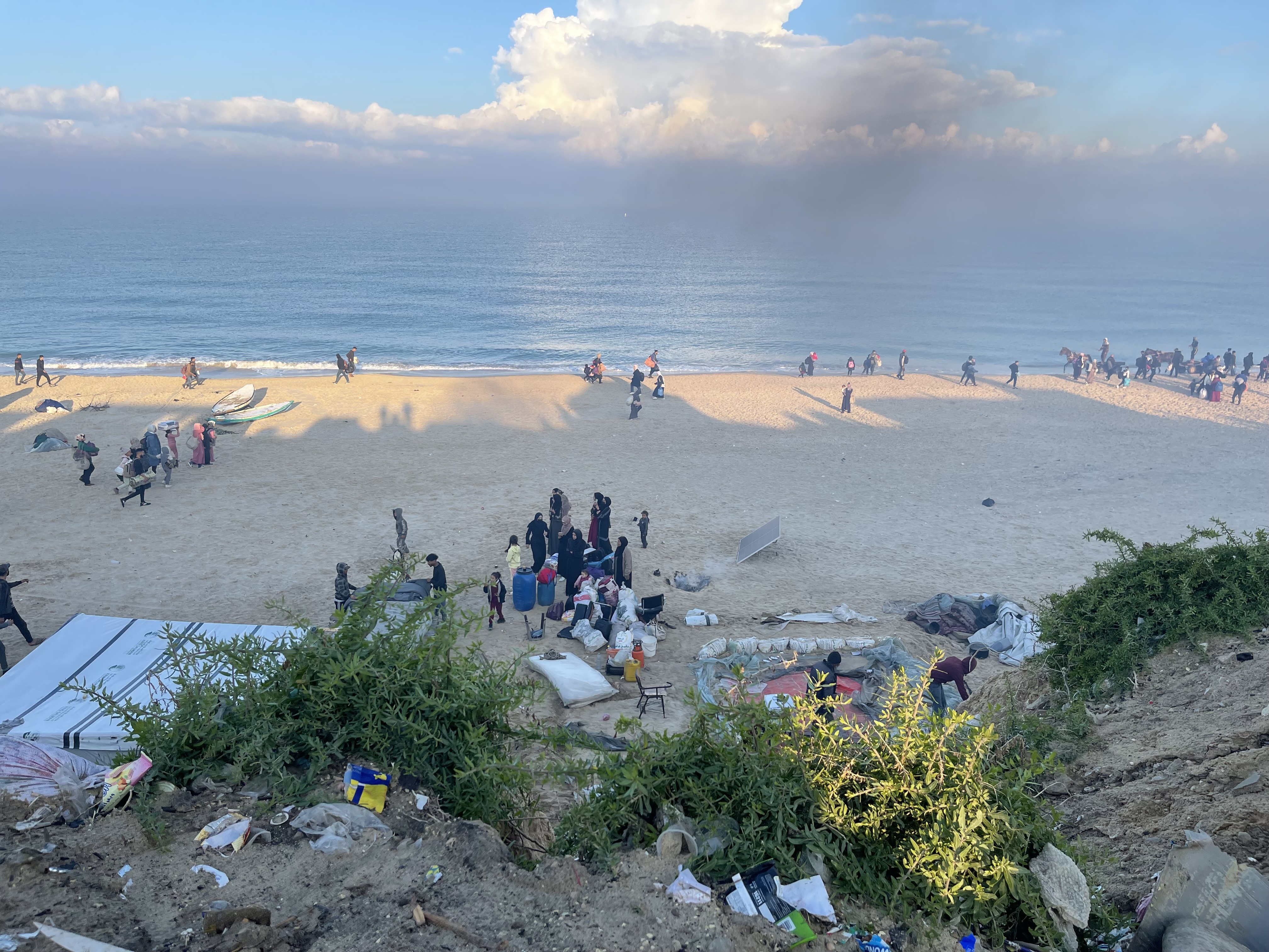 ICRC_JanuaryCeasefire_Walk back to northern Gaza7.JPG